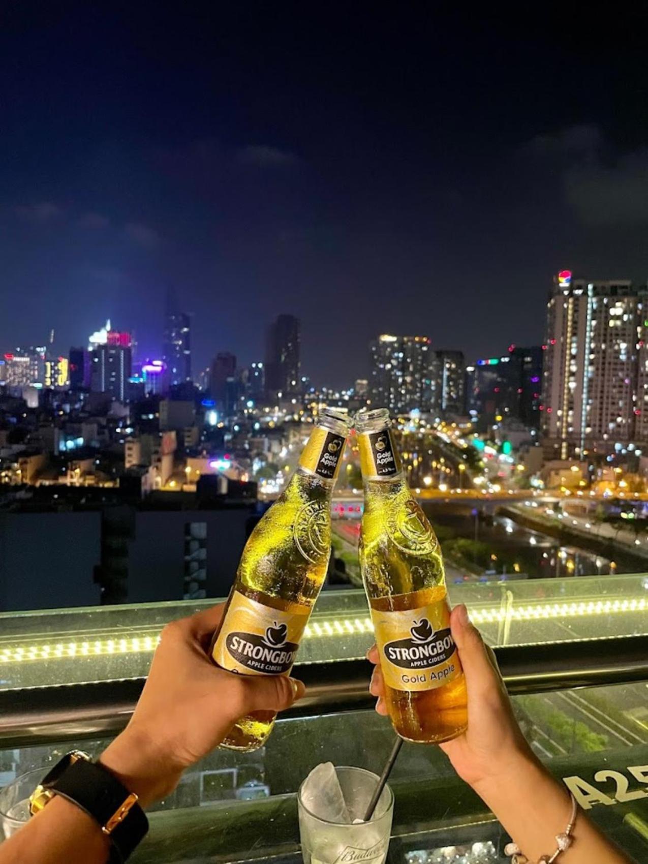 Huazhu Hotel ホーチミン市 エクステリア 写真