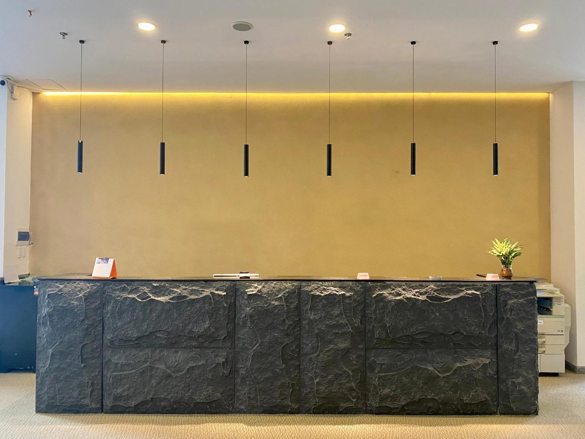 Huazhu Hotel ホーチミン市 エクステリア 写真