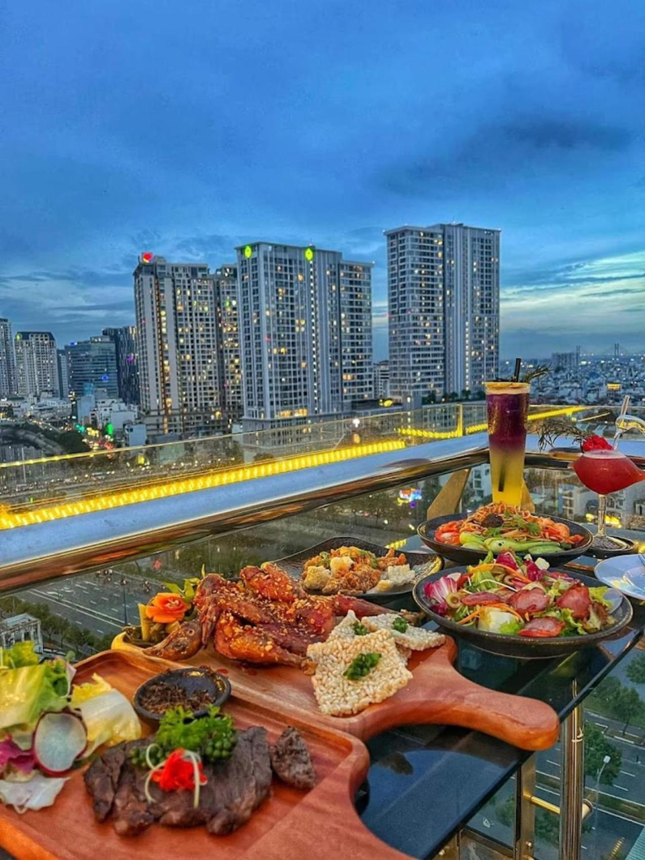 Huazhu Hotel ホーチミン市 エクステリア 写真
