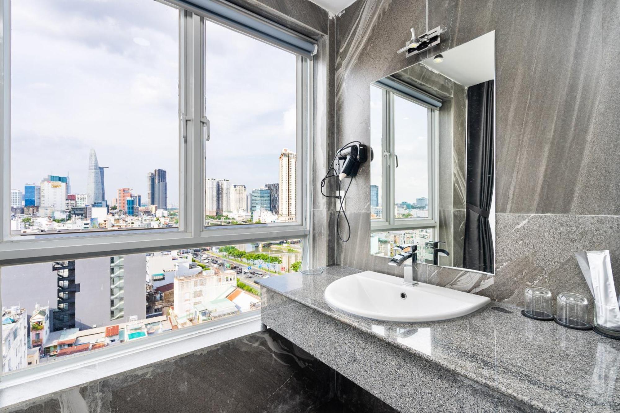Huazhu Hotel ホーチミン市 エクステリア 写真